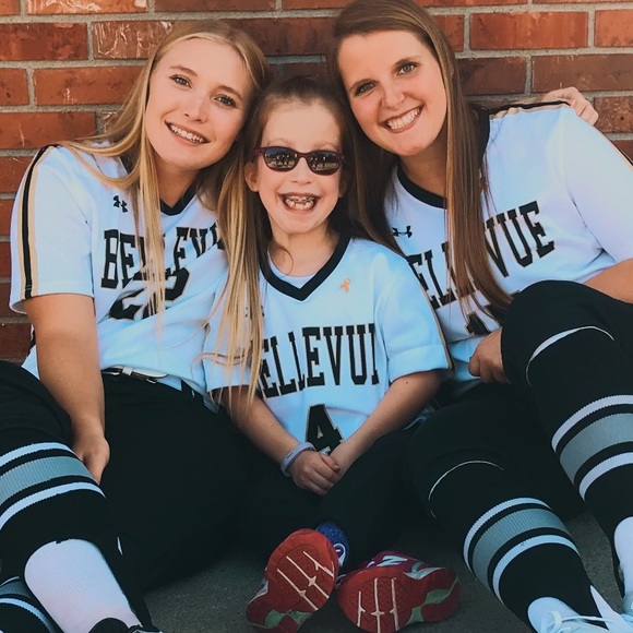 Meet your Posher, Madison - Picture 1 of 1